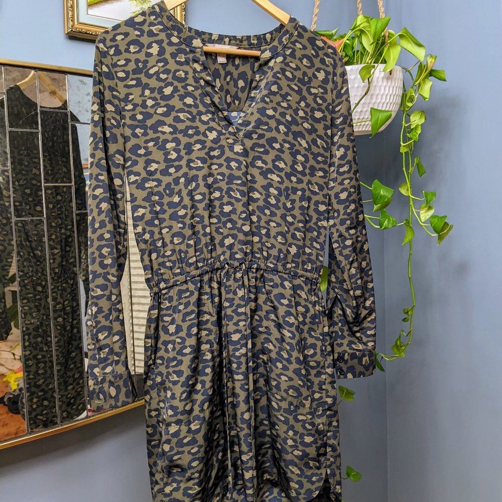 Banana Republic Army Green Cheeta Dress with Pockets